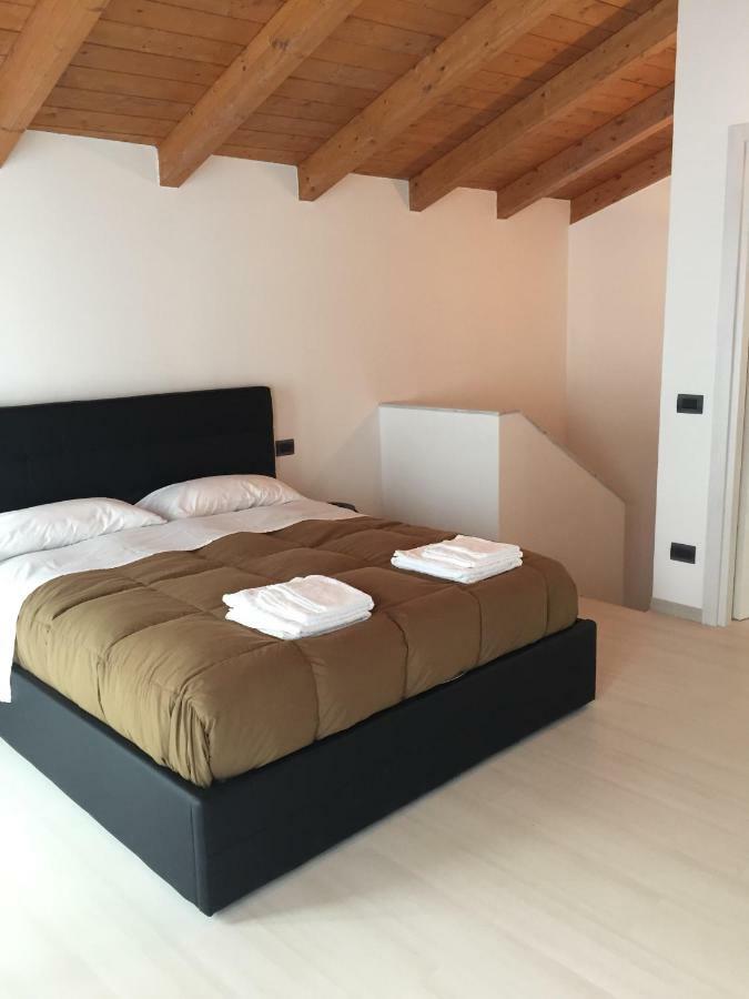 マンデッロ・デル・ラーリオCasa Stefaniaアパートメント エクステリア 写真